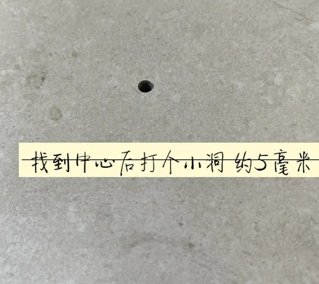宜秀瓷砖空鼓维修公司专业解答在瓷砖铺贴过程中，如果砂料搅拌不均匀，将会带来以下问题